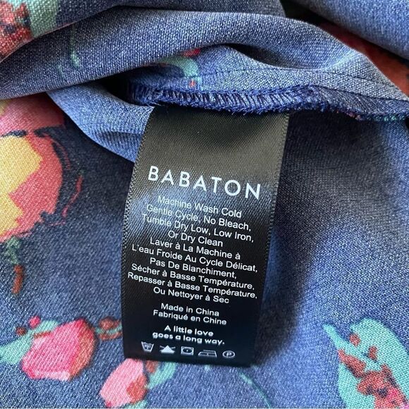 Aritzia Brand Babaton Navy Floral Wrap Flutter Sleeve High-Low Dress Size 4 - Picture 11 of 13